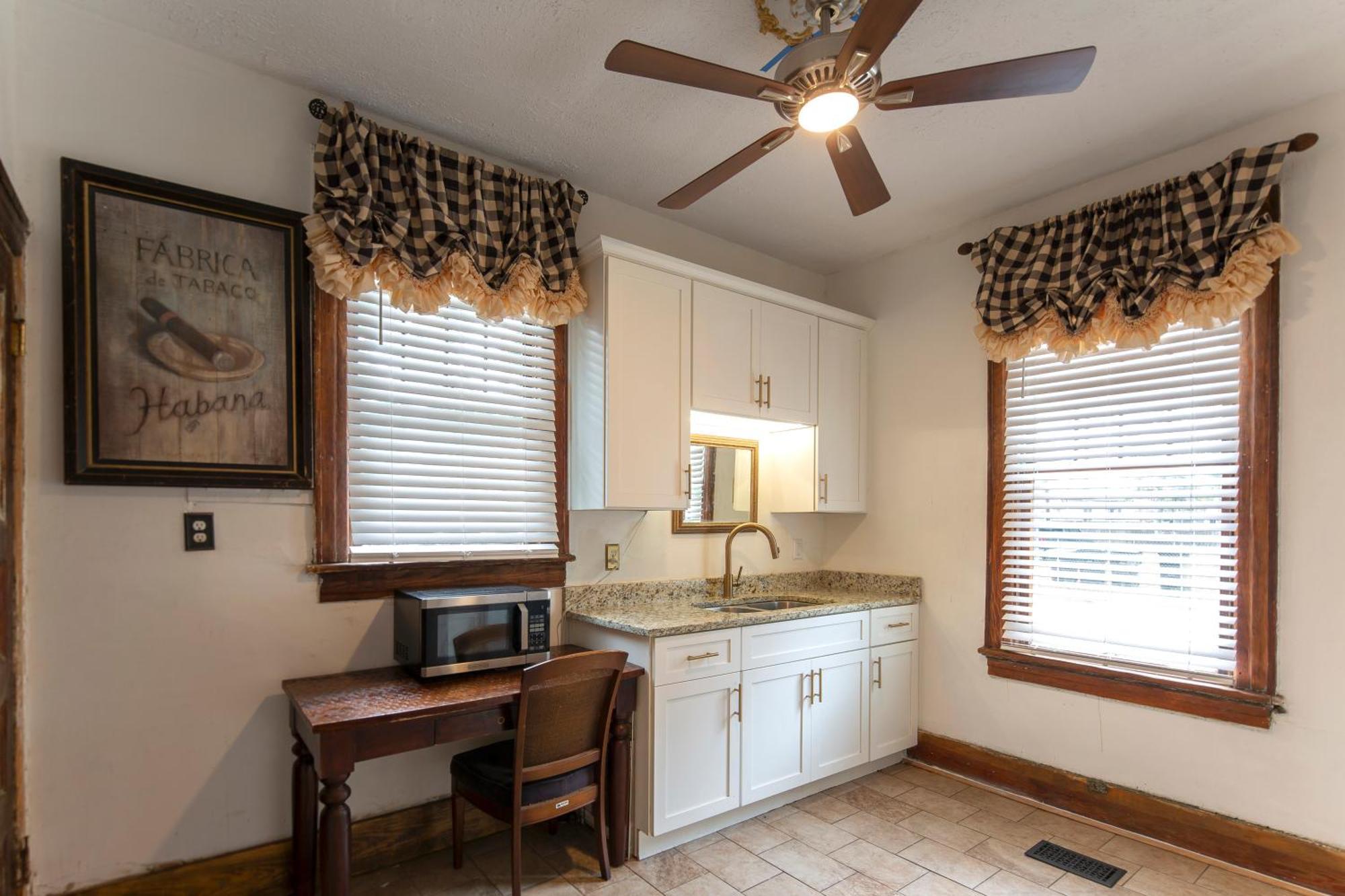 5 Bedroom Downtown Savannah Ga Exterior photo