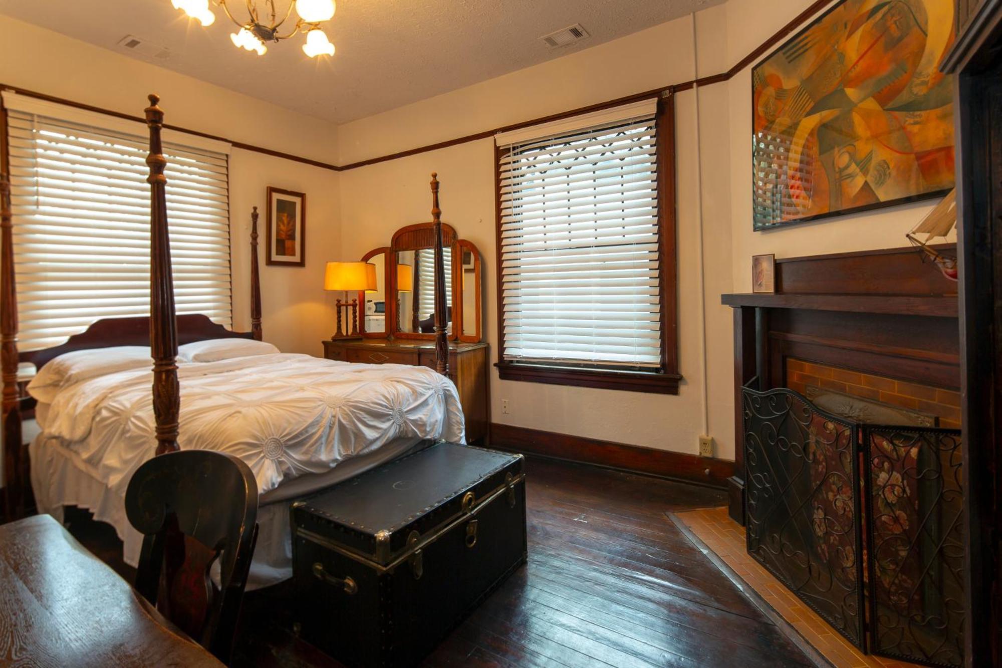 5 Bedroom Downtown Savannah Ga Exterior photo