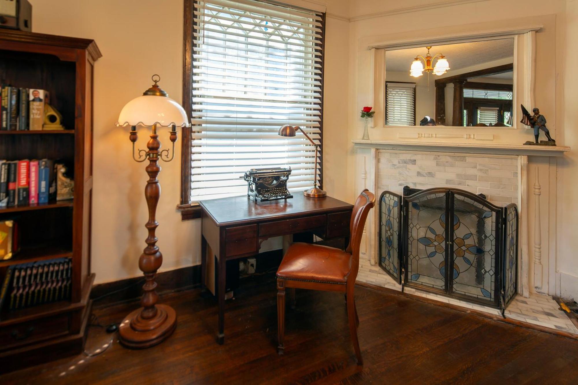 5 Bedroom Downtown Savannah Ga Exterior photo