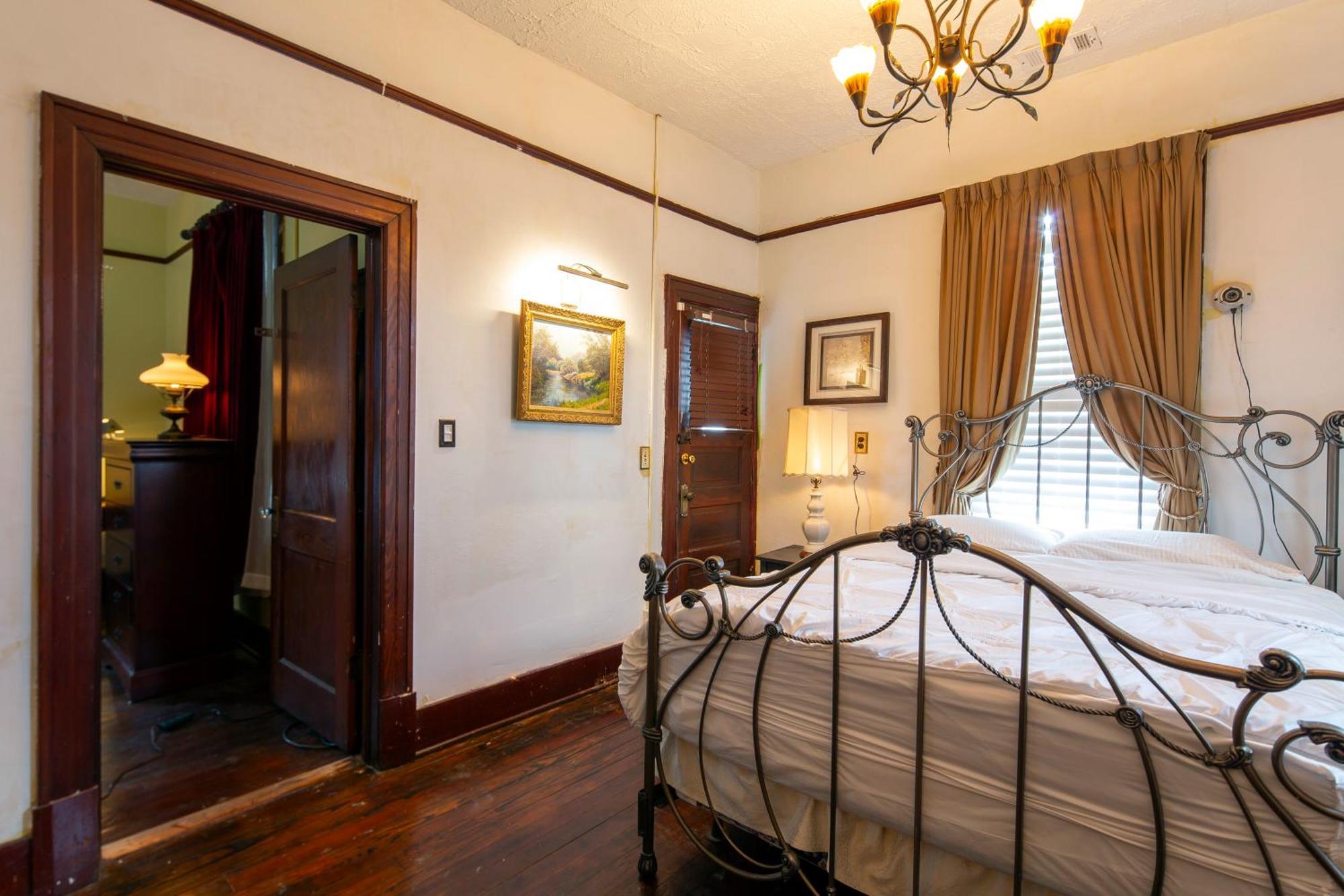 5 Bedroom Downtown Savannah Ga Exterior photo
